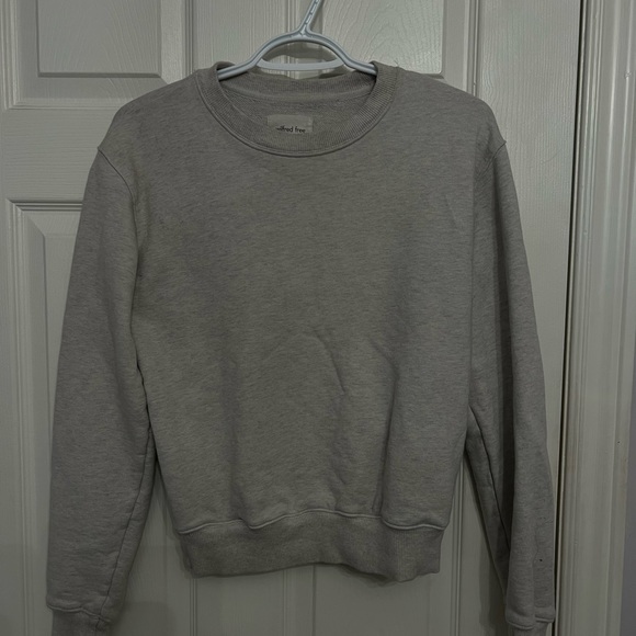 Wilfred free sweater size-xs fits like a S/M - Picture 1 of 2